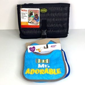 Nuby Diaper Changing Pad & 4 Bibs Set *2A
